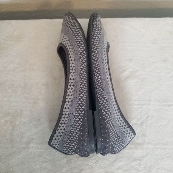 Skechers Cleo Gray Hot Dot Ballet Flats 8 - Picture 4 of 7